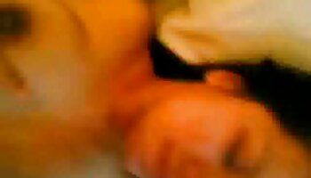 কোঁকড়ানো কেশিক বেব তার সুদর্শন বাবার সাথে BF কে ছোটদের চোদাচুদি ভিডিও ঠকায়