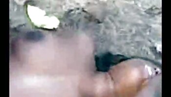 ভাগ্যবান গোঁফওয়ালা দেশি চোদাচুদি ছেলেটি আরাধ্য টেনিস খেলোয়াড়কে চুদছে